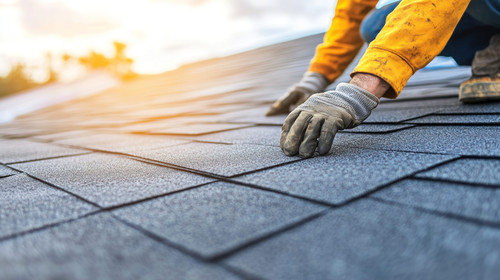 Wiosenny przegląd dachu: jak wykryć uszkodzenia po zimie i zabezpieczyć dom na kolejne sezony